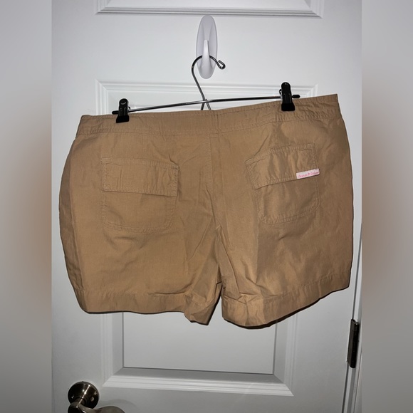 Brown khaki shorts - Picture 2 of 2